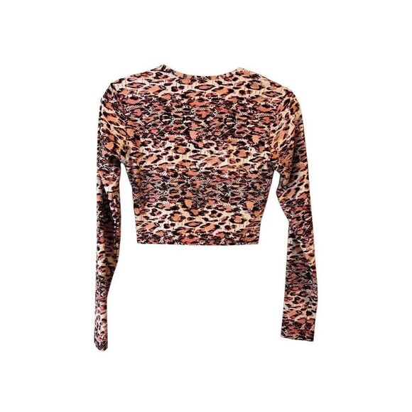 LiCi Fit Workout Set in Safari LS Crop top and shorts size M/L Scrunch Butt Leop - Picture 3 of 15